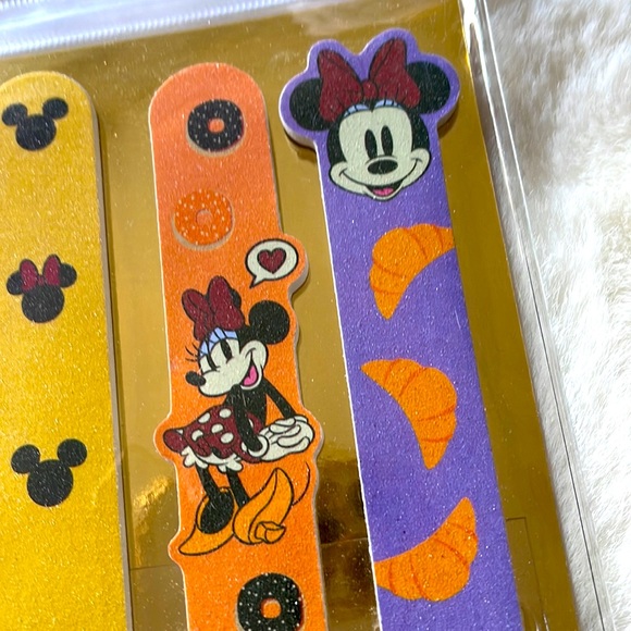 NWT/ the Crème Shop set of 5 MICKEY & MINNIE MOUSE double sided nail files - Picture 3 of 6